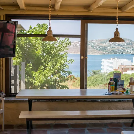 ανθίππη Ξενοδοχείο με διαμερίσματα Πάρος