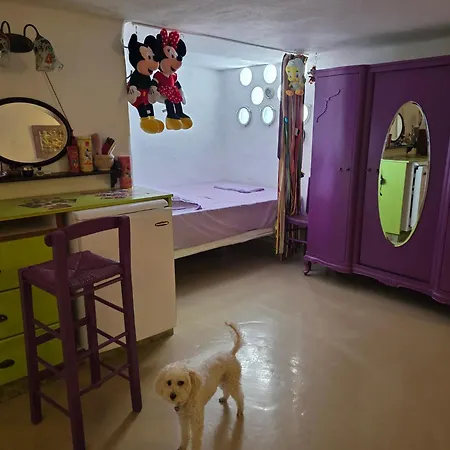 Anthippi (adults Only) Lägenhetshotell