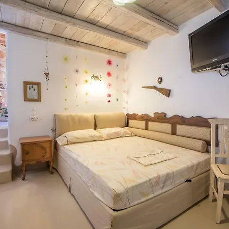 Anthippi (adults Only) Lägenhetshotell