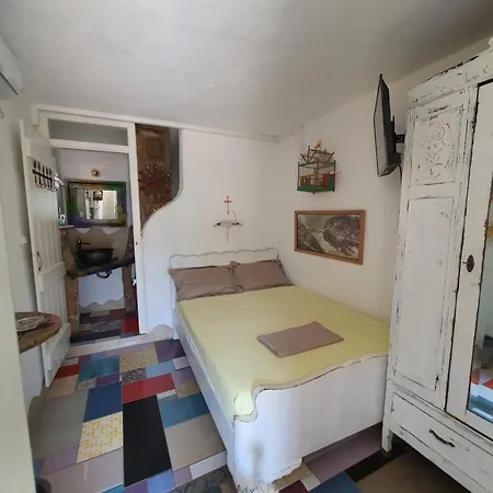 Anthippi (adults Only) 3* Parikia (Paros)