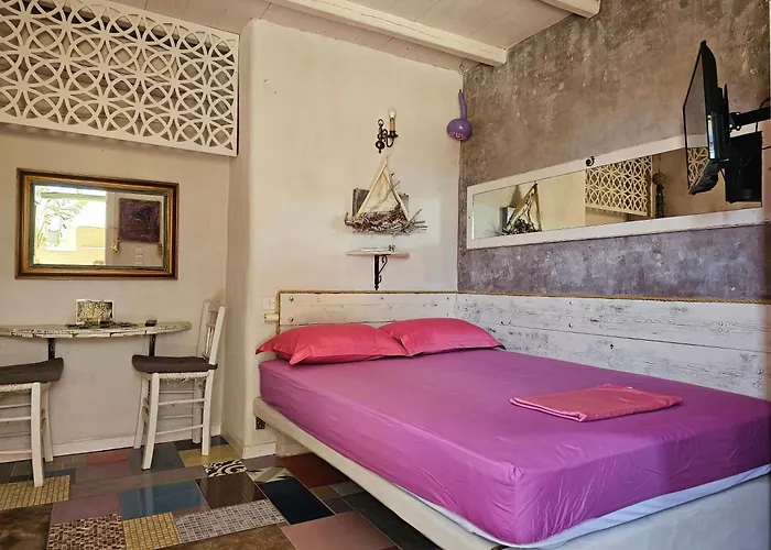 ανθίππη Ξενοδοχείο με διαμερίσματα 3*