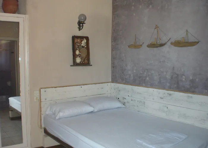 ανθίππη Ξενοδοχείο με διαμερίσματα 3*